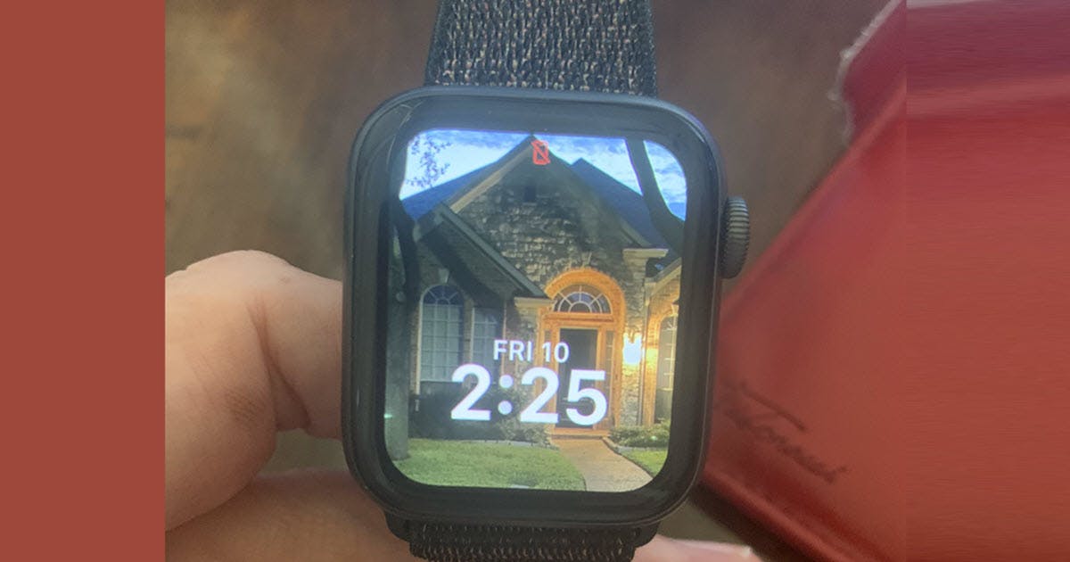 apple watch with photo of house